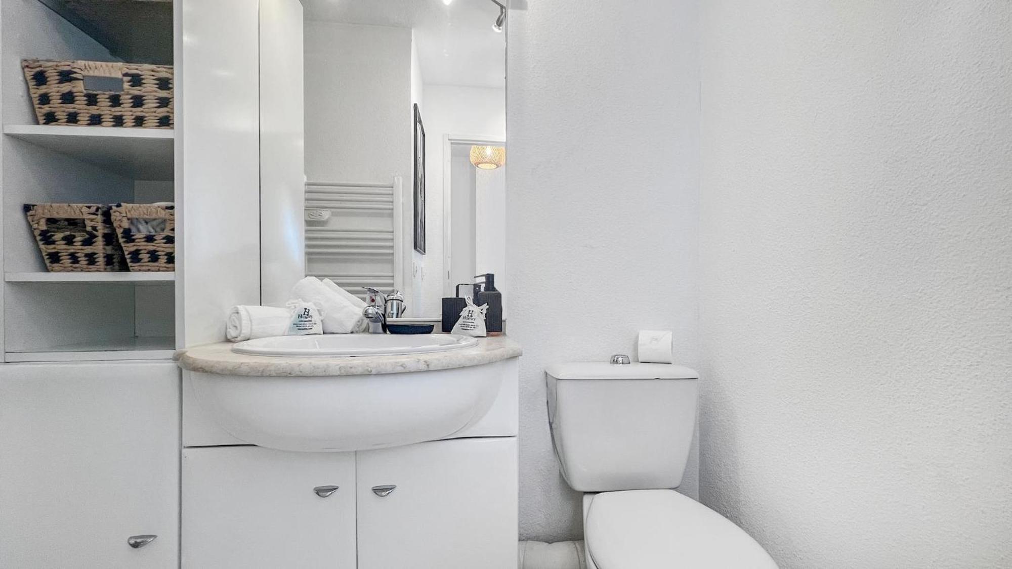 Homey Wild - Proche Gare Et Tram - Proche Centre - Balcon Prive - Parking Prive - Wifi Gratuit Annemasse Extérieur photo